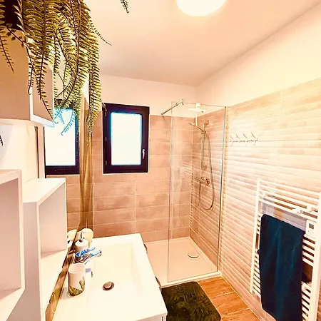 Gaia -appartement Meuble 4 Etoiles *