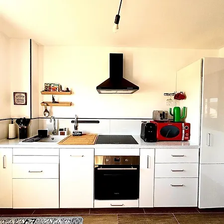 Gaia -appartement Meublé 4 étoiles *